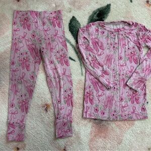 Bums and Roses in Ballet Rose Print Kids Pajamas GUC size 4T